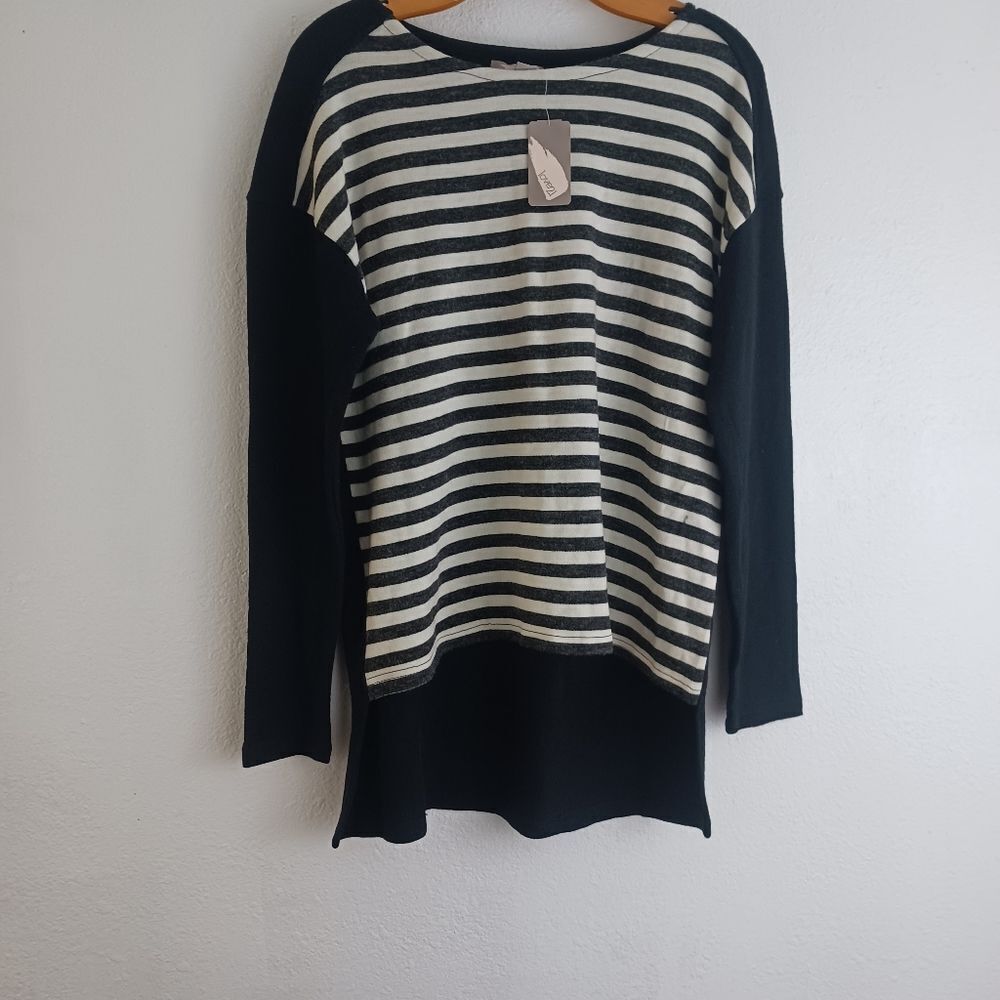 Love 21 knit  sweater striped high low size M